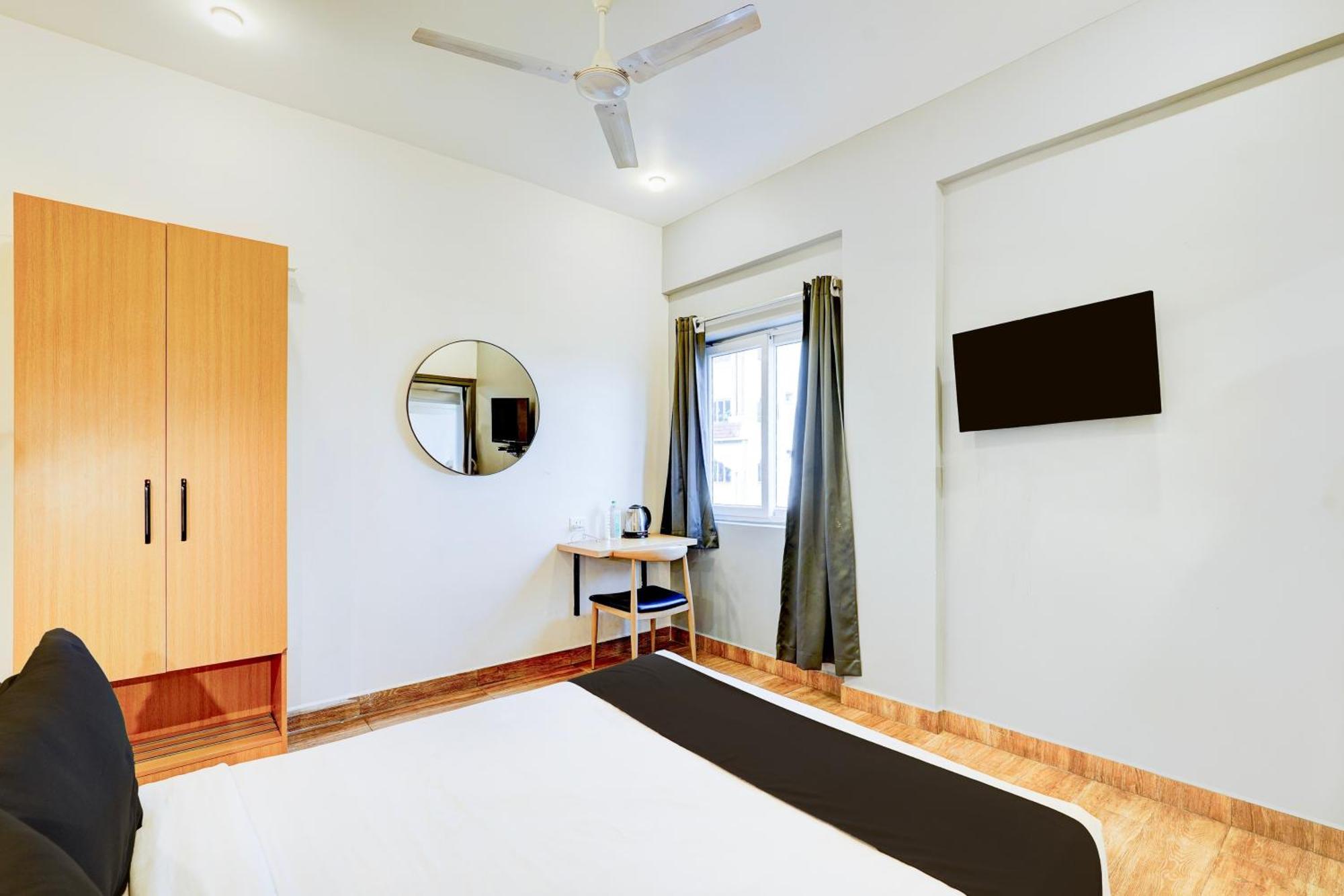 Super Townhouse Tirupati Hotel ภายนอก รูปภาพ