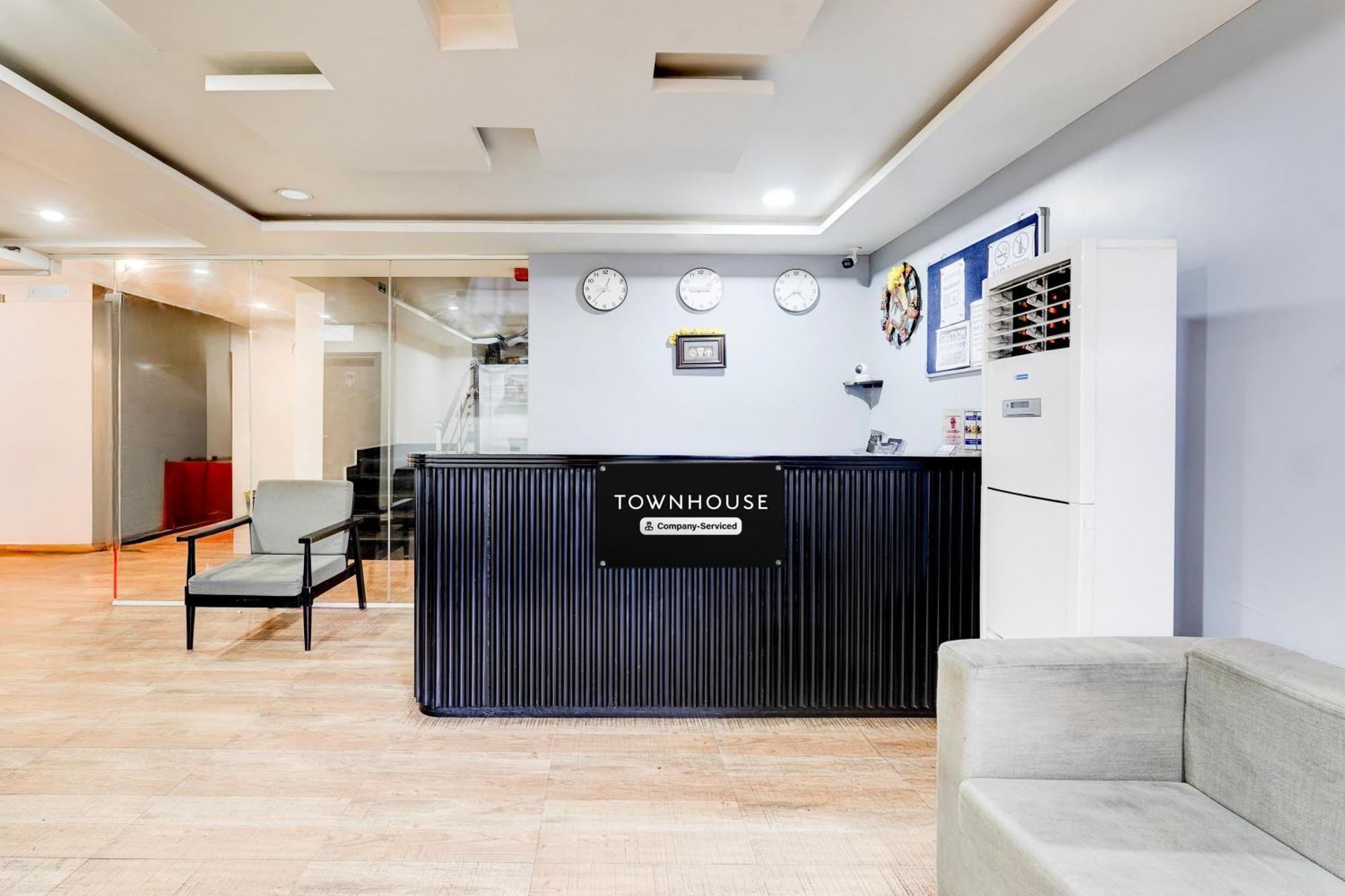 Super Townhouse Tirupati Hotel ภายนอก รูปภาพ