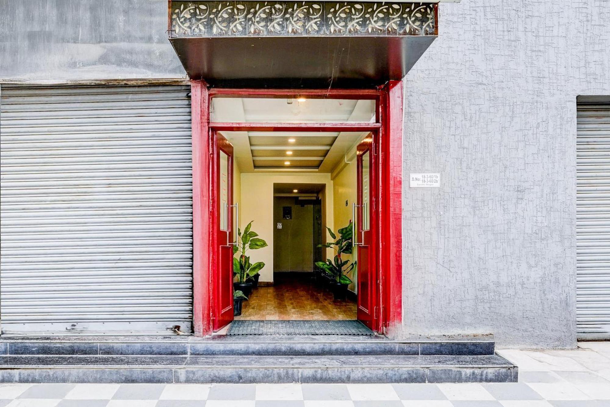 Super Townhouse Tirupati Hotel ภายนอก รูปภาพ